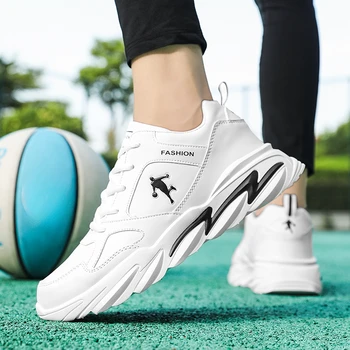 Новые кроссовки Летние Легкие дышащие мужские кроссовки Удобная спортивная обувь для прогулок на открытом воздухе Вулканизированная обувь для мужчин